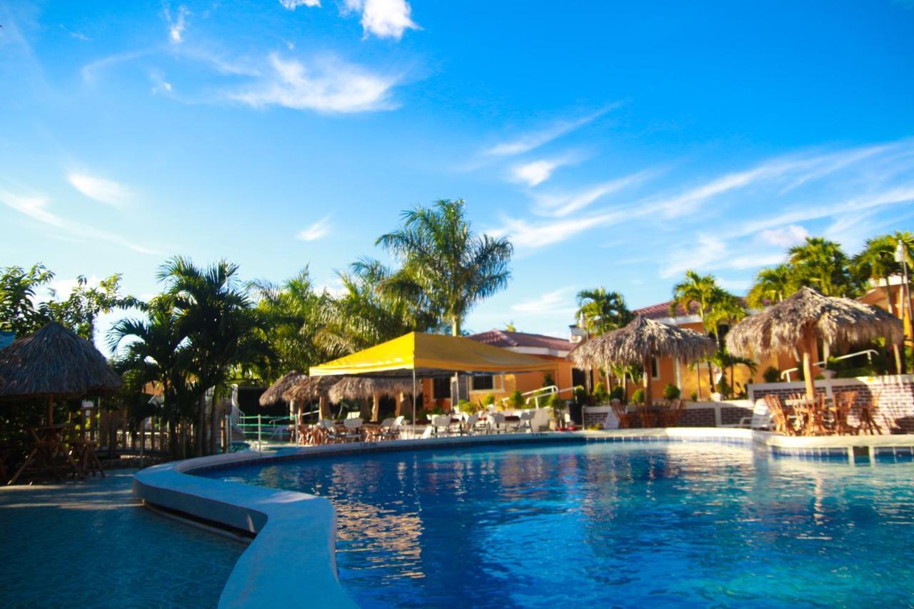 Apart Hotel Acuarious De Luis Esteli Ngoại thất bức ảnh