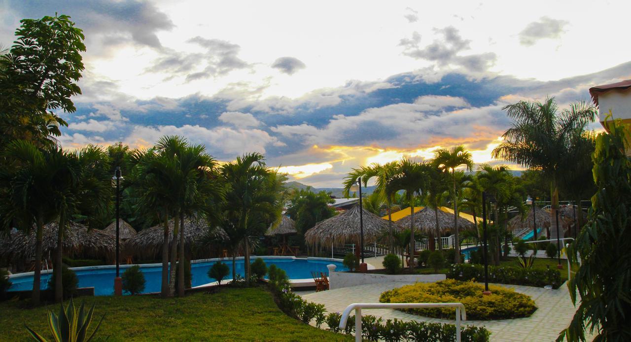 Apart Hotel Acuarious De Luis Esteli Ngoại thất bức ảnh