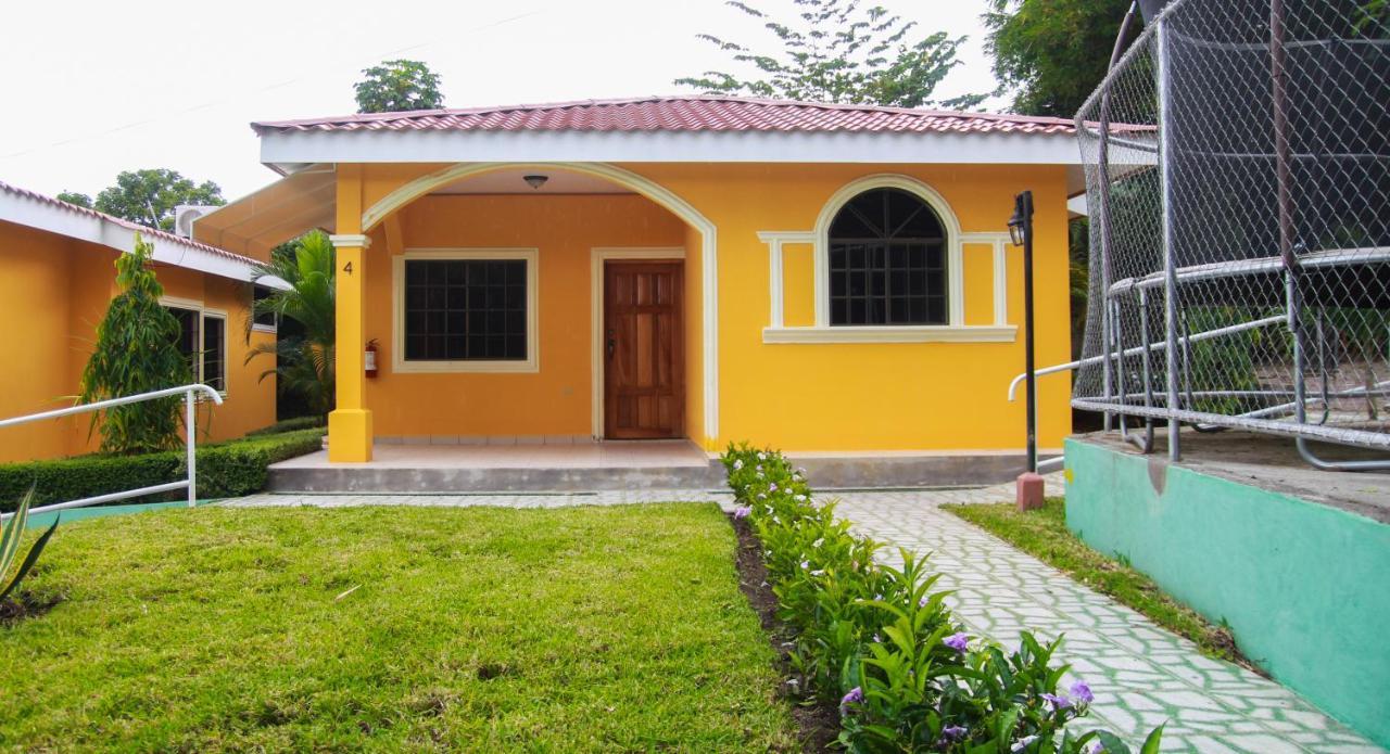 Apart Hotel Acuarious De Luis Esteli Ngoại thất bức ảnh